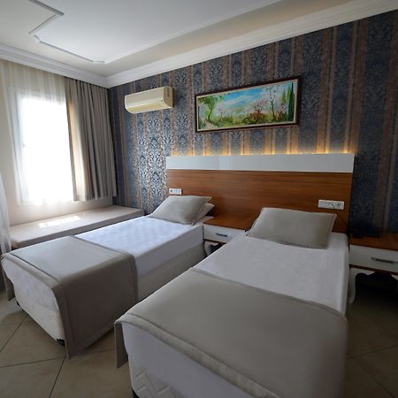 אולודניץ Nicholas Park Hotel מראה חיצוני תמונה
