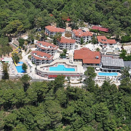 אולודניץ Nicholas Park Hotel מראה חיצוני תמונה