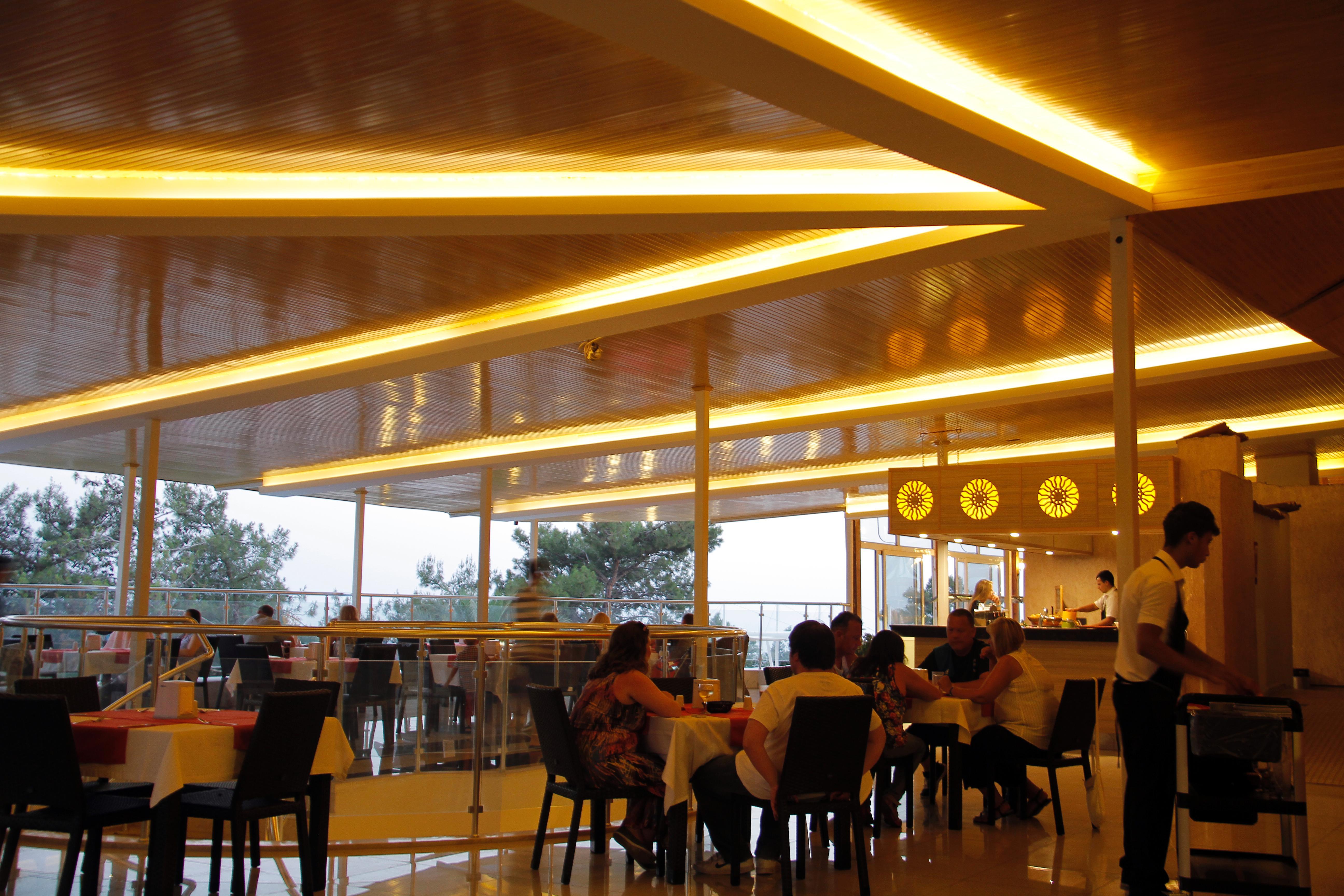 אולודניץ Nicholas Park Hotel מראה חיצוני תמונה