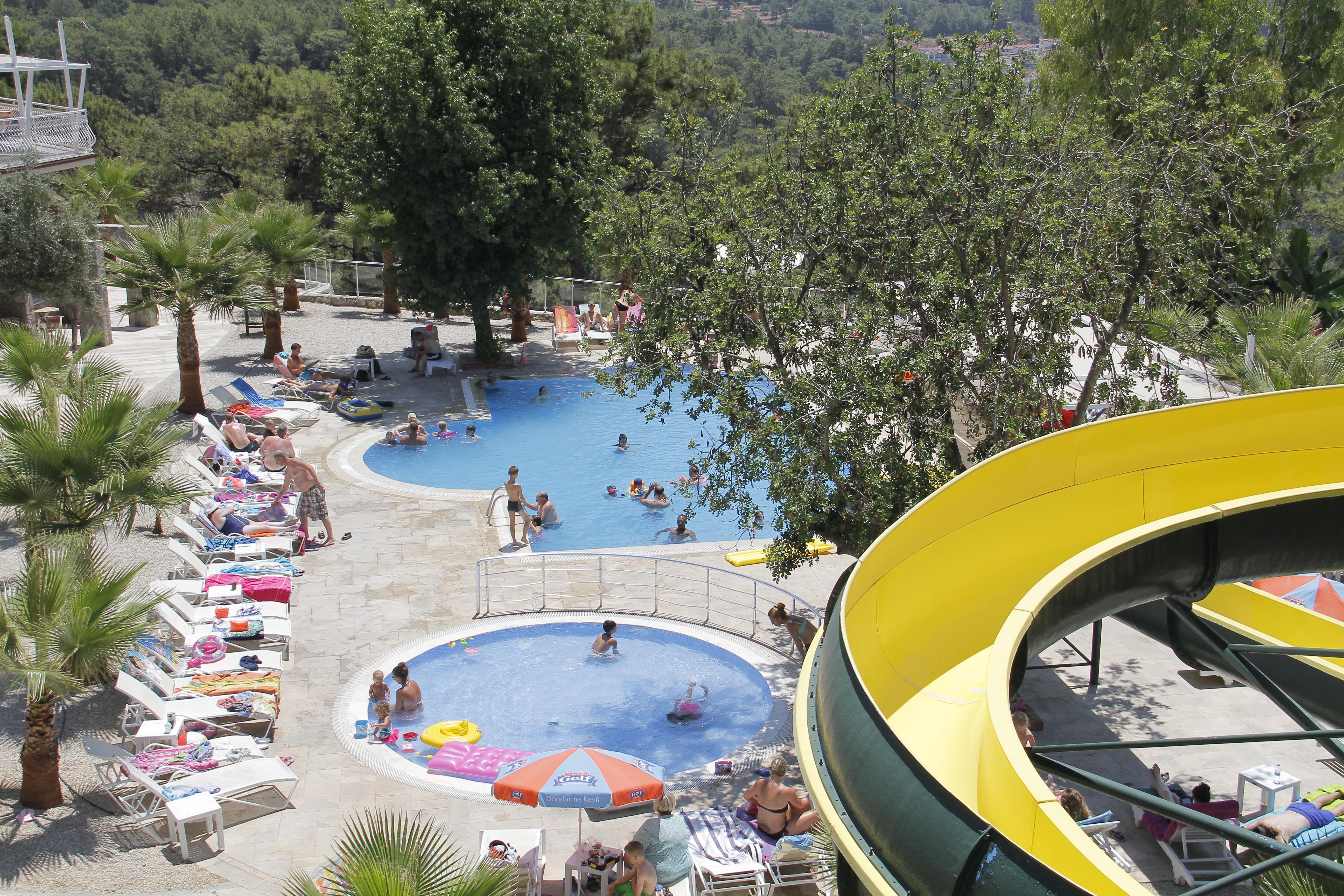 אולודניץ Nicholas Park Hotel מראה חיצוני תמונה