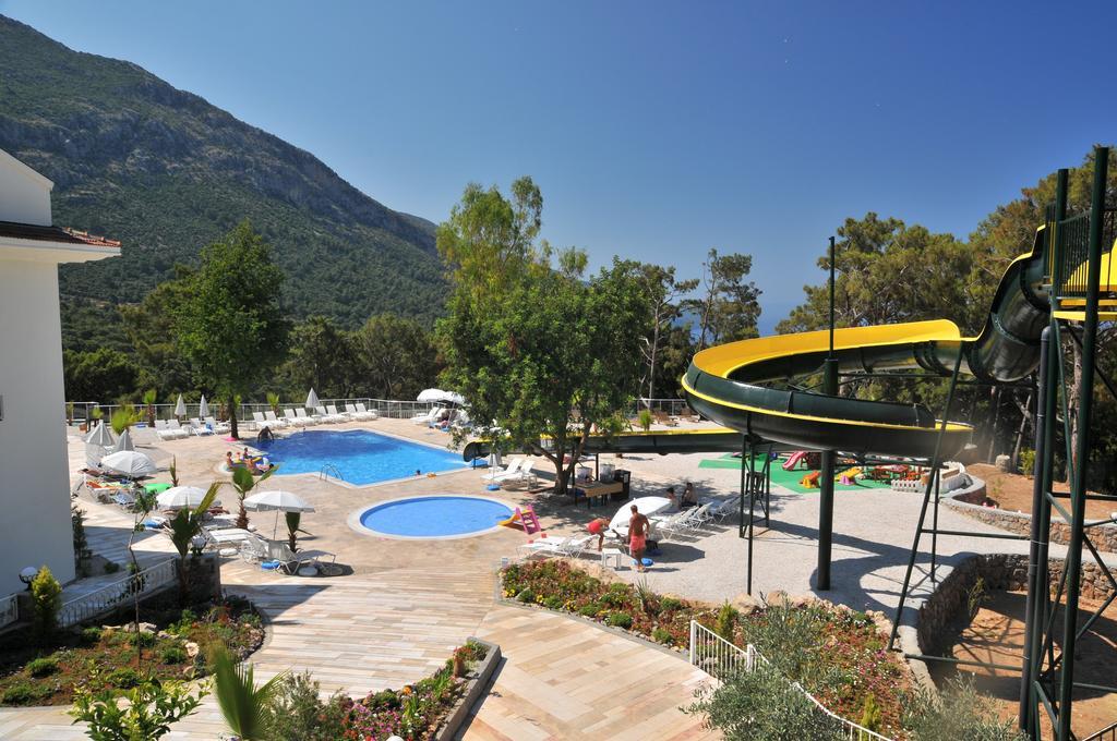 אולודניץ Nicholas Park Hotel מראה חיצוני תמונה